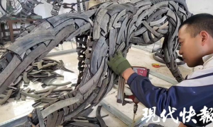 500个轮胎雕刻12生肖 12生肖雕刻图案动物